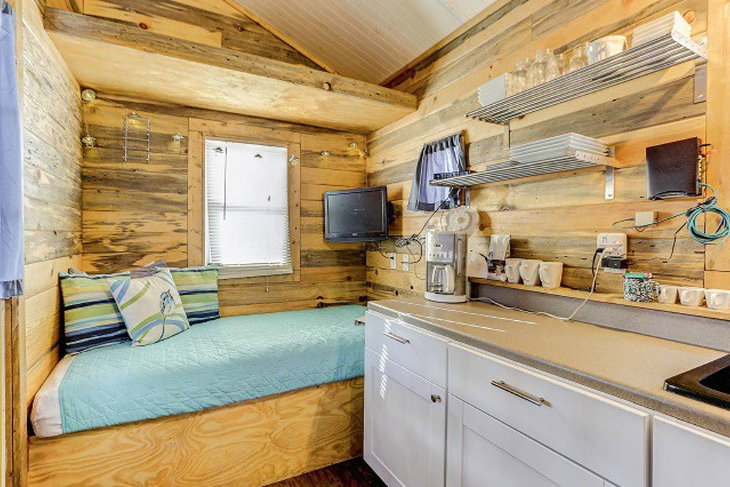 20 Tiny Houses in Colorado You Can Rent on Airbnb TODAY!