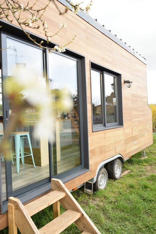 6m “Tiny House Lumen” on Wheels by Tiny House Lumen