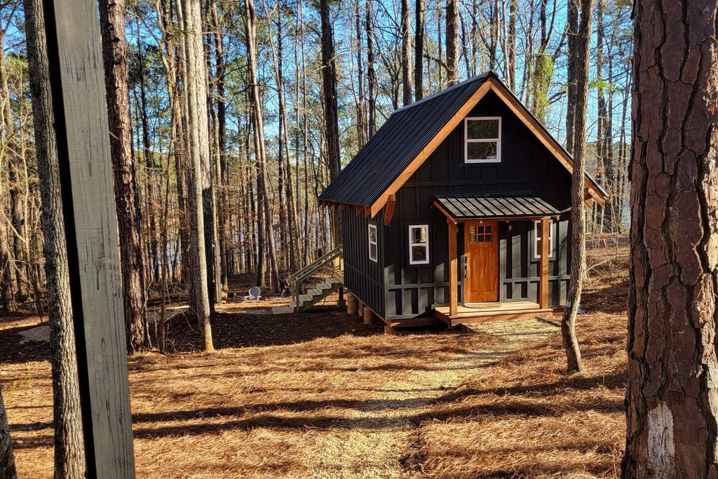 20 Tiny Houses in Alabama For Rent on Airbnb & VRBO!