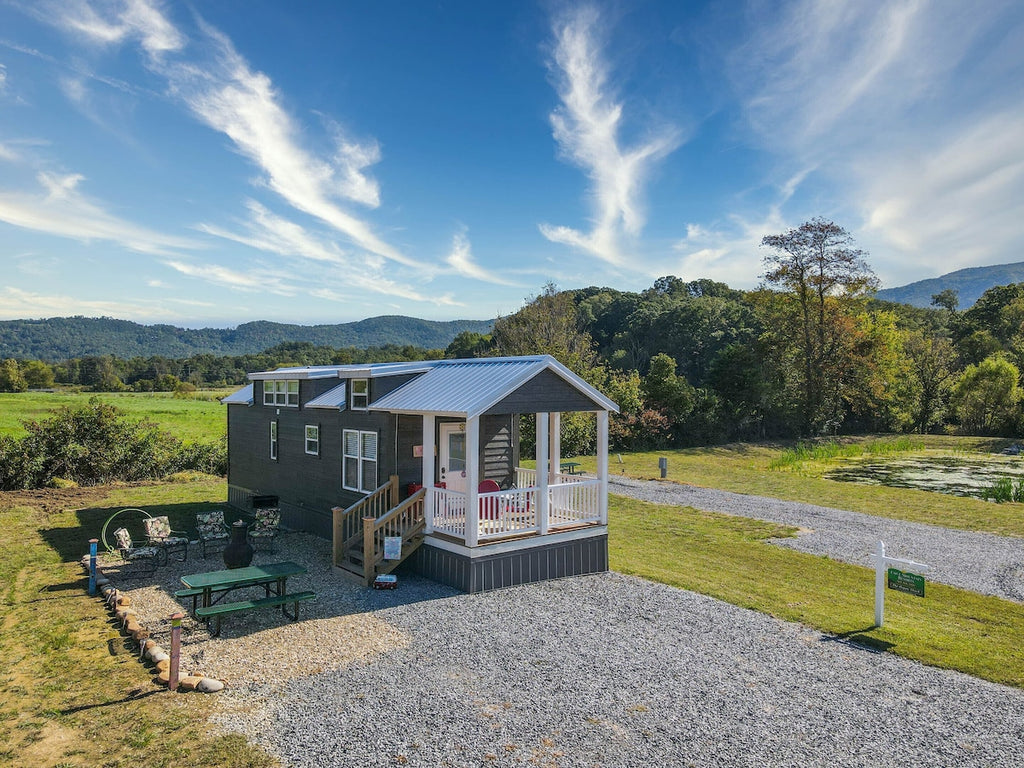 25 Tiny Houses in Tennessee For Rent on Airbnb & VRBO!