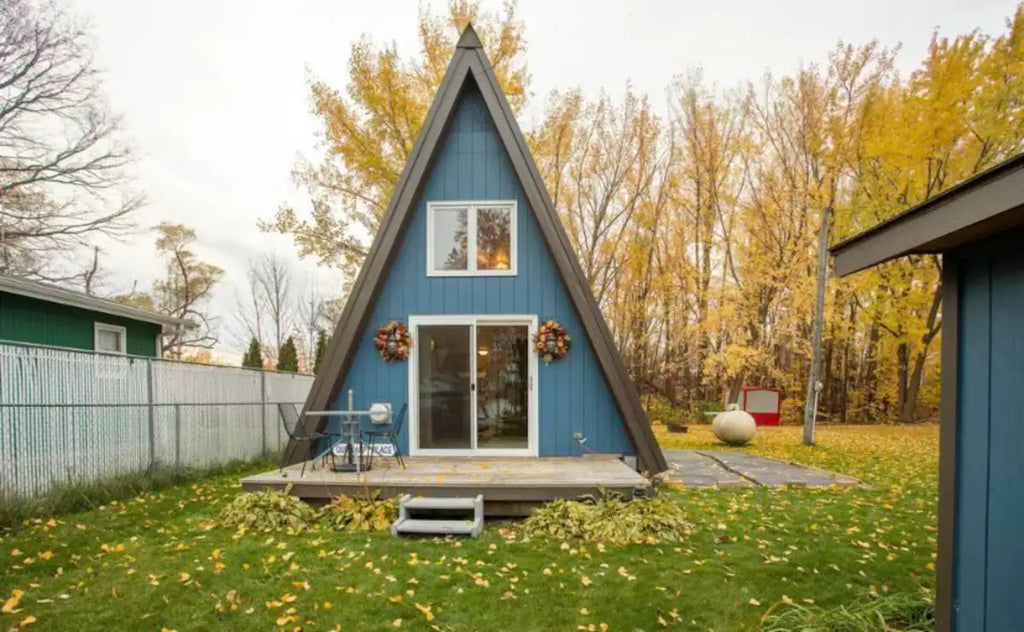 20 Tiny Houses in Minnesota For Rent on Airbnb & VRBO!