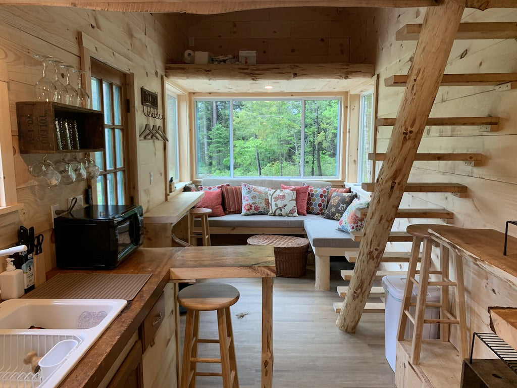 18 Tiny Houses in New Hampshire For Rent on Airbnb & VRBO!