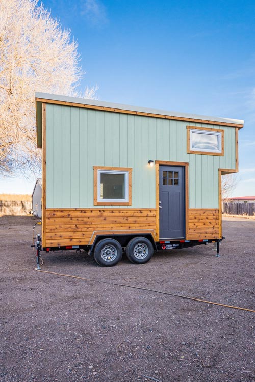 Jessica’s 16’ Tiny House on Wheels by MitchCraft Tiny Homes