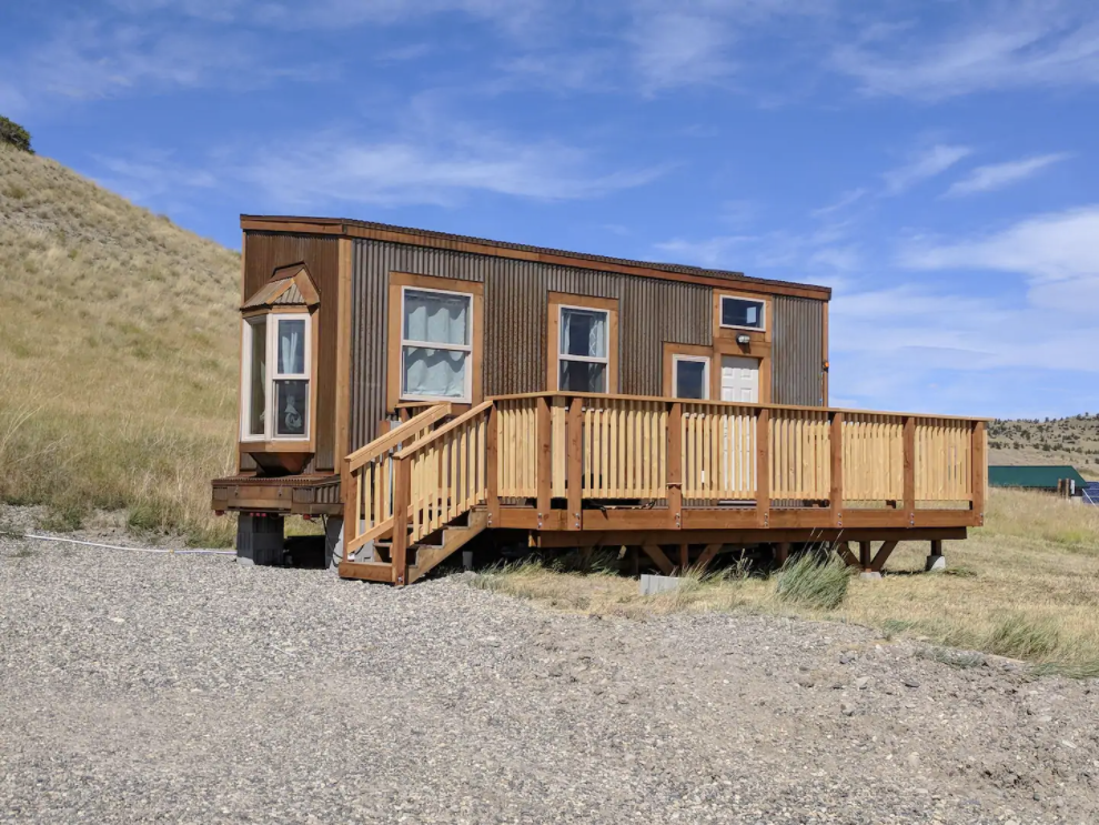 20 Tiny Houses in Montana You Can Rent on Airbnb in 2020!