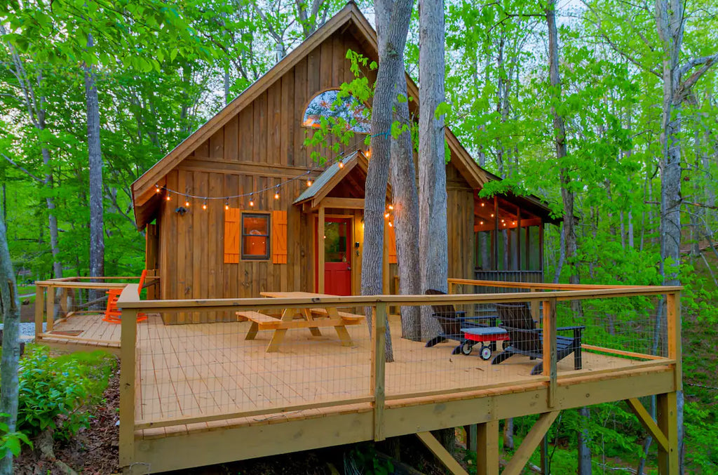 30 Tiny Houses in Georgia For Rent on Airbnb & VRBO!