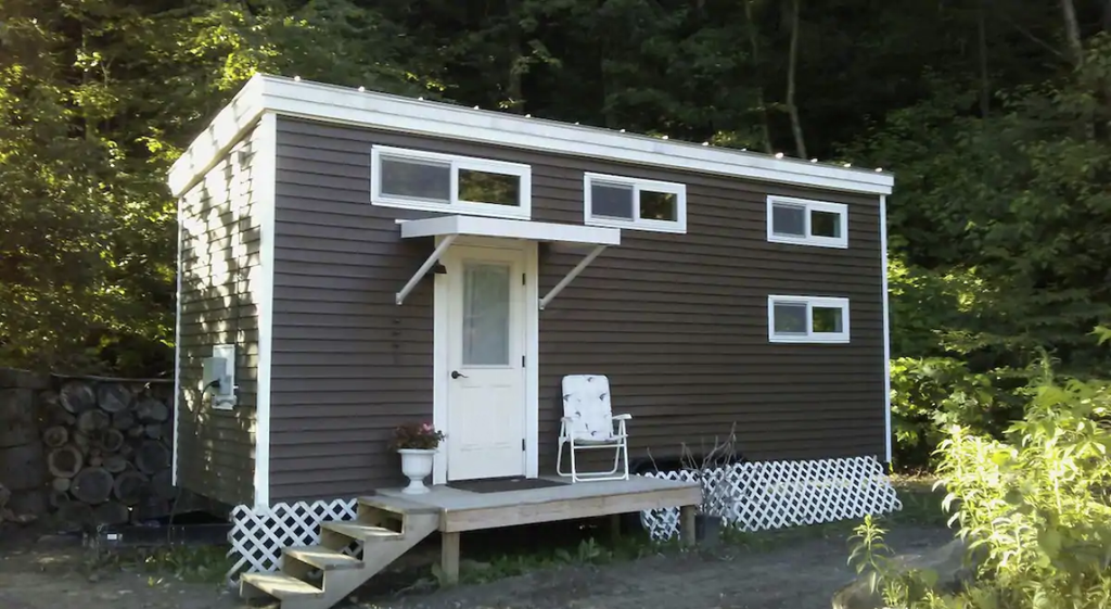 19 Tiny Houses in Vermont You Can Rent on Airbnb in 2020!