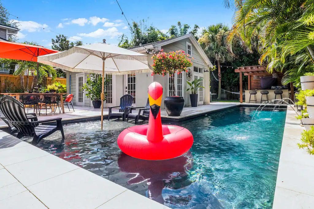 25 Tiny Houses in Florida For Rent on Airbnb & VRBO!