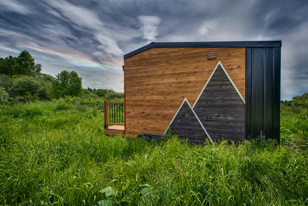 90-sqft "Acorn" Tiny House on Wheels by Backcountry Tiny Homes