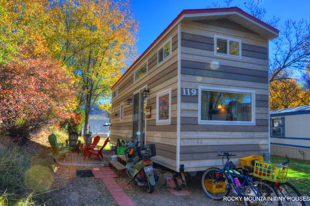 28’ “Harmony Haven” Tiny Home by Rocky Mountain Tiny Houses