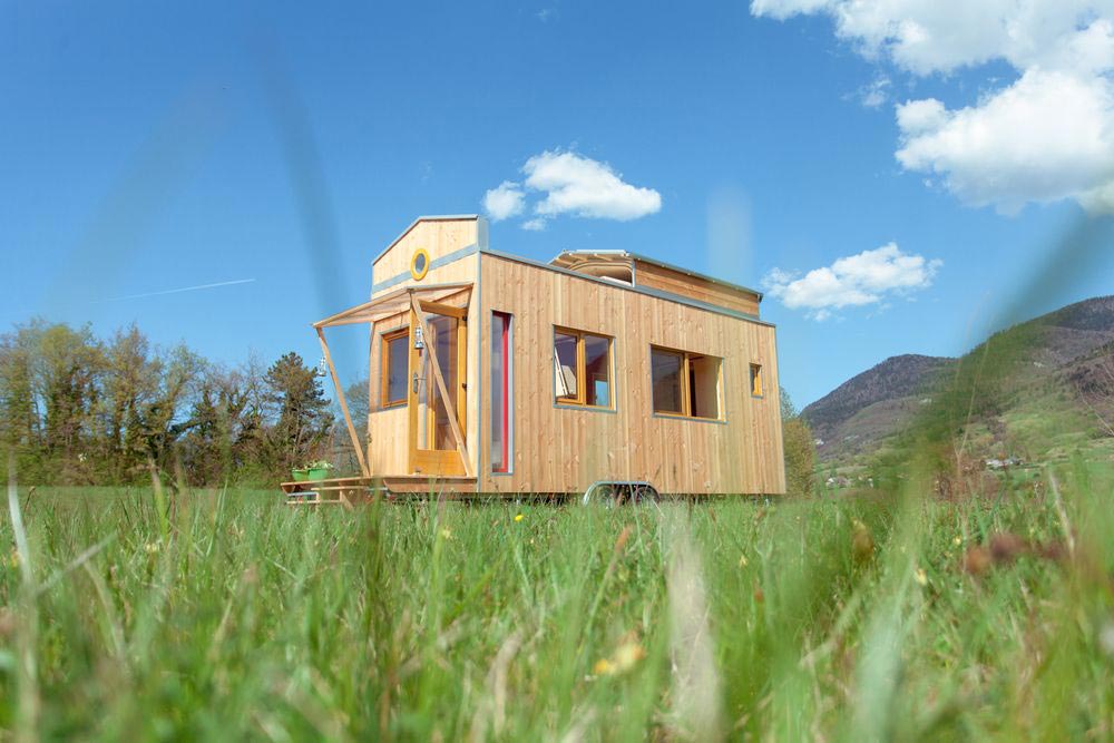 7.2m “Head in the Stars” Tiny House on Wheels by Optinid