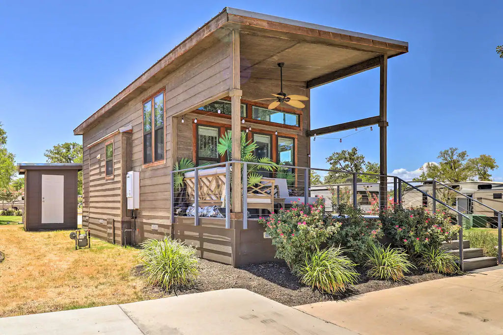 25 Tiny Houses in Texas For Rent on Airbnb & VRBO!