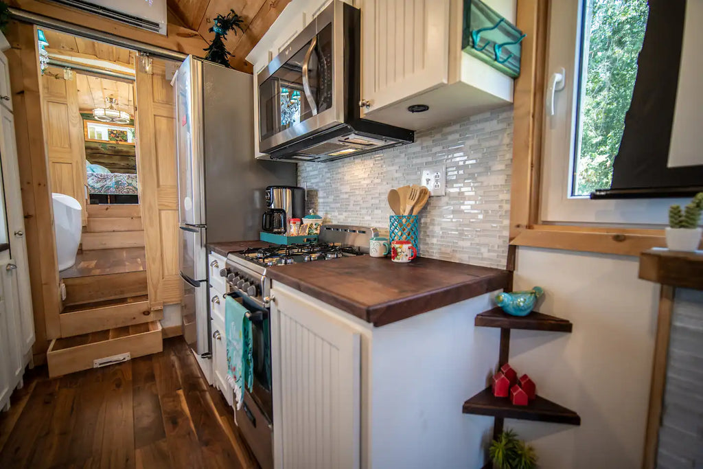 30 Tiny Houses in Georgia For Rent on Airbnb & VRBO!