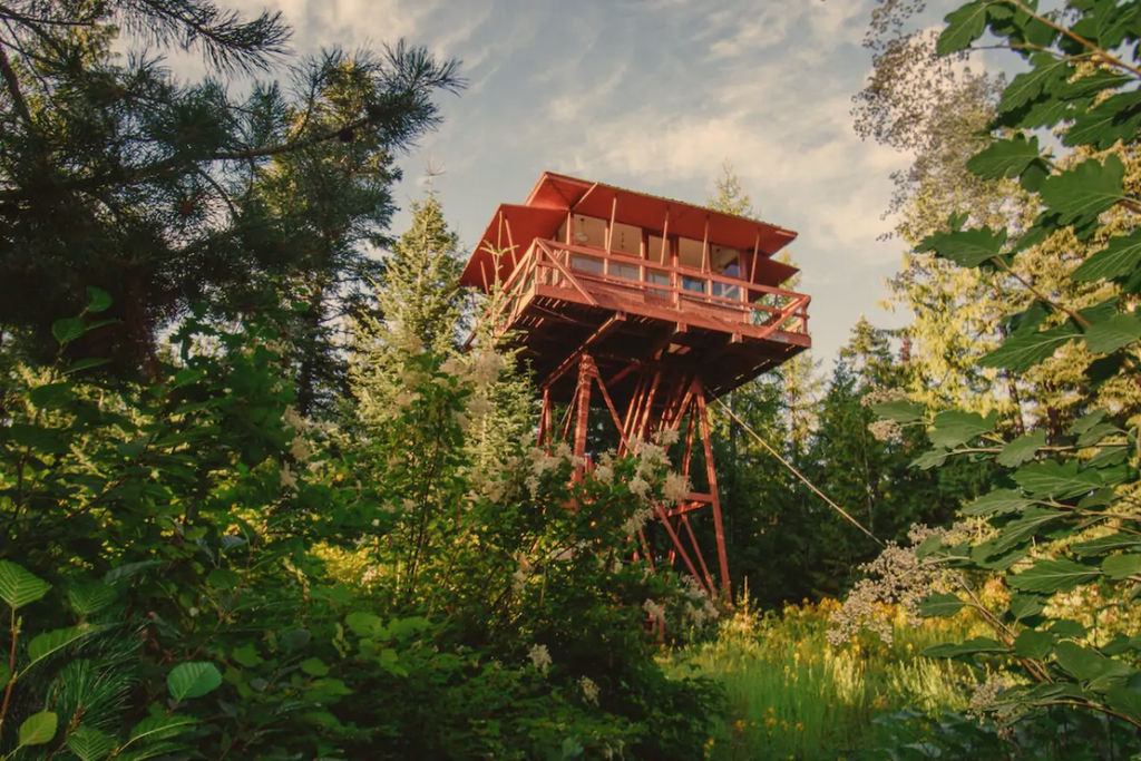 15 Tiny Houses in Idaho You Can Rent on Airbnb in 2020!