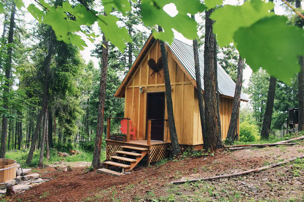 20 Tiny Houses in Montana You Can Rent on Airbnb in 2020!