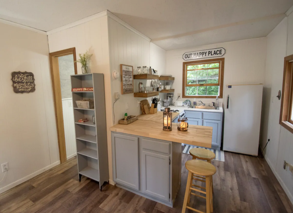 12 Tiny Houses in Wisconsin You Can Rent on Airbnb in 2020!