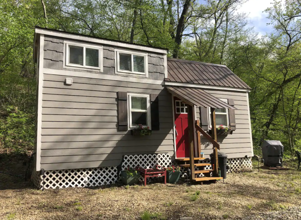 7 Tiny Houses in Kansas You Can Rent on Airbnb in 2020!