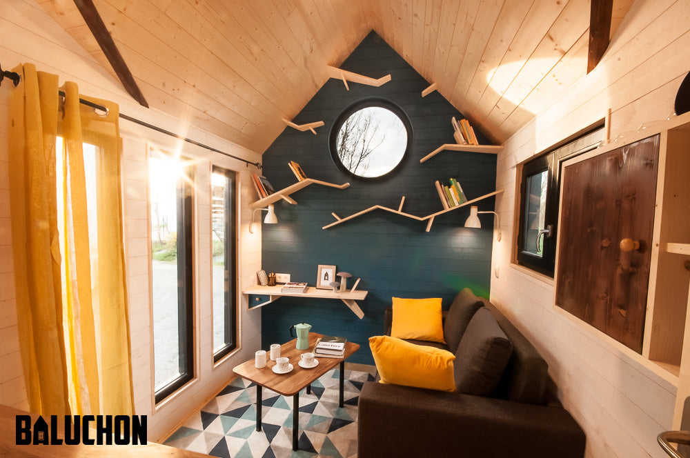 Quaint “Essen’Ciel” Tiny Home on Wheels by Tiny House Baluchon