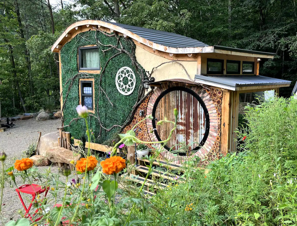 25 Tiny Houses in Tennessee For Rent on Airbnb & VRBO!