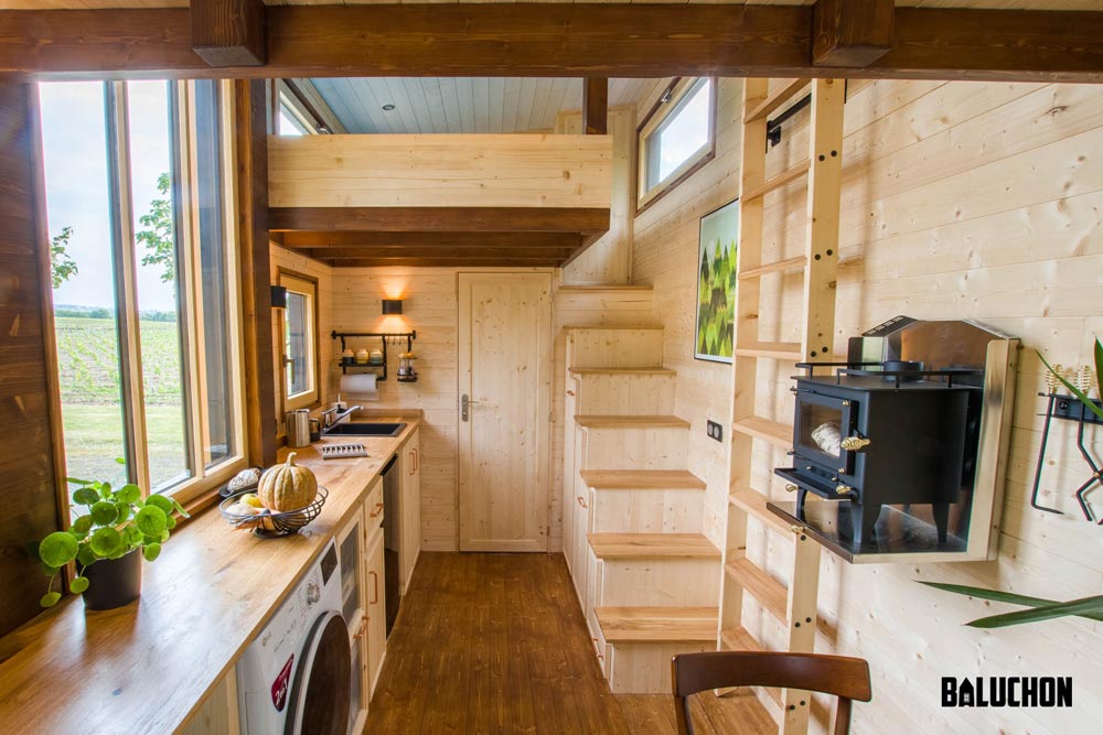 6m "Astrild" Tiny Home on Wheels by Tiny House Baluchon