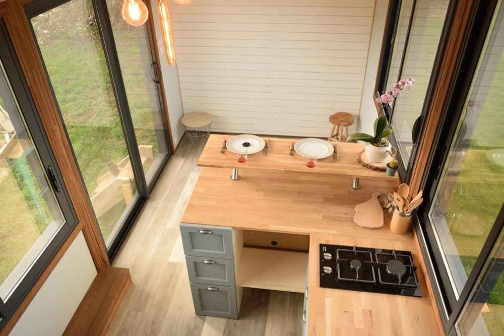 6m “Tiny House Lumen” on Wheels by Tiny House Lumen