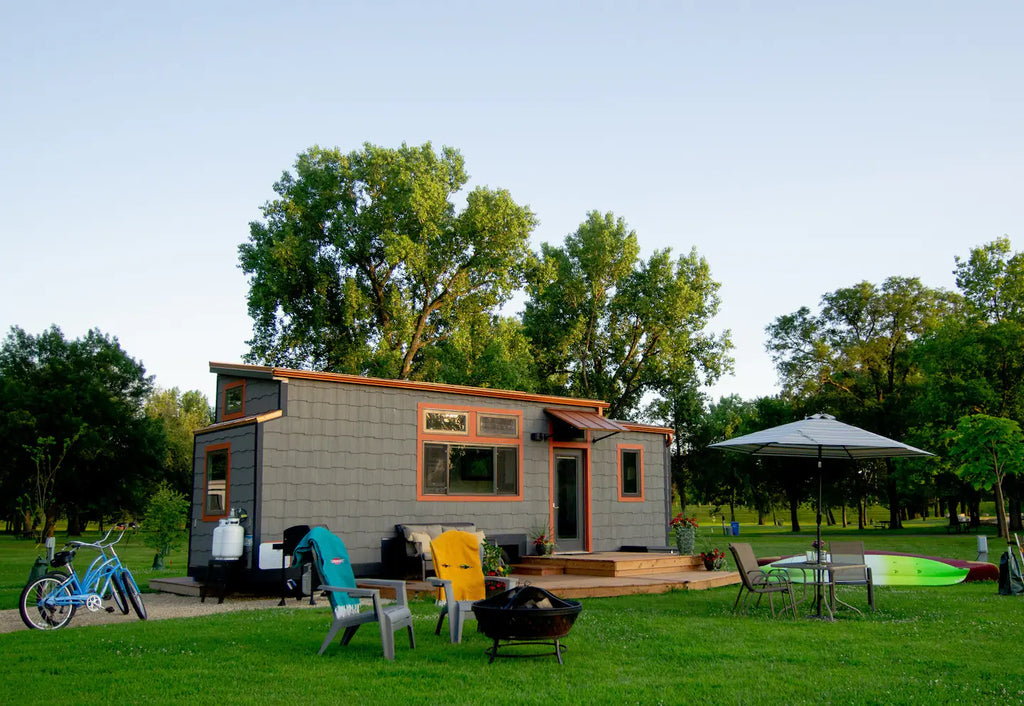 20 Tiny Houses in Minnesota For Rent on Airbnb & VRBO!