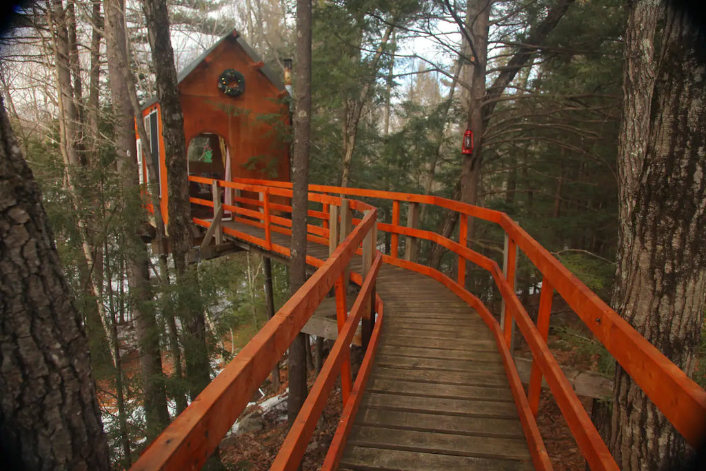 18 Tiny Houses in New Hampshire For Rent on Airbnb & VRBO!