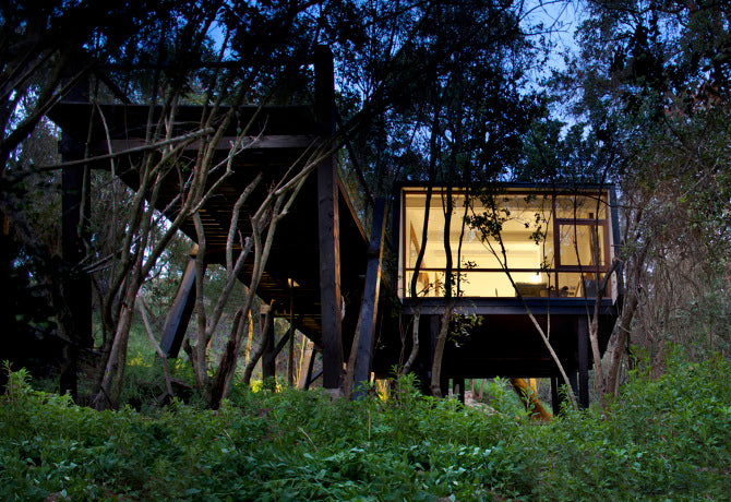 450sqft Casa Quebrada by UNarquitectura in Curacavi, Chile