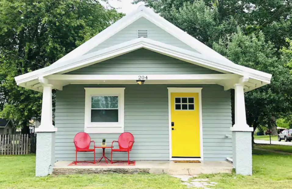 7 Tiny Houses in Kansas You Can Rent on Airbnb in 2020!