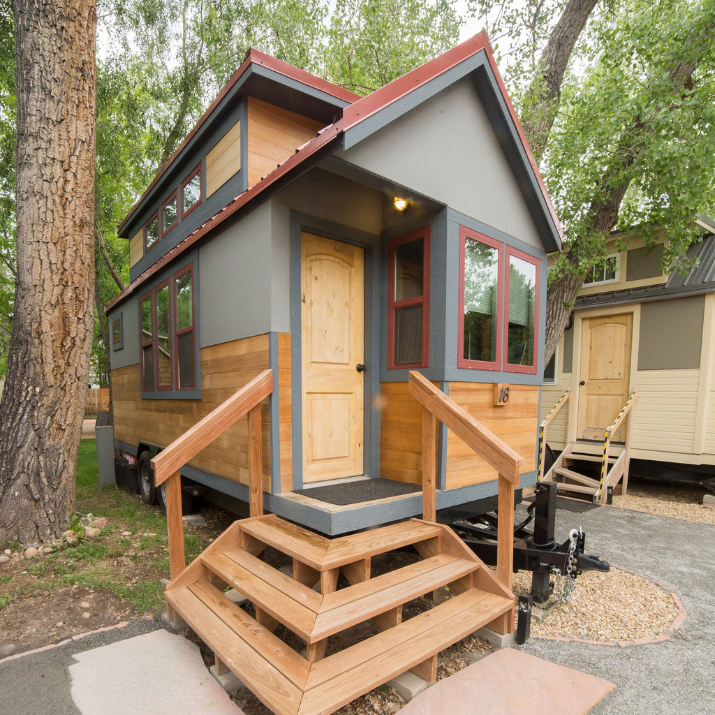 165 sqft Heritage River Birch Tiny House for rent at Wee Casa Tiny House Resort