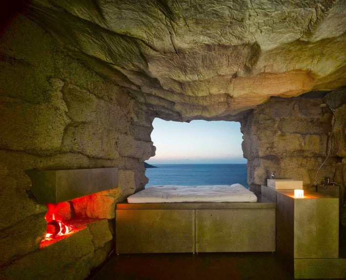 The “Truffle”—A Tiny House on the Coastline of Spain Built Using Concrete, Hay, & a Cow