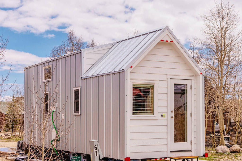 20 Tiny Houses in Colorado You Can Rent on Airbnb TODAY!