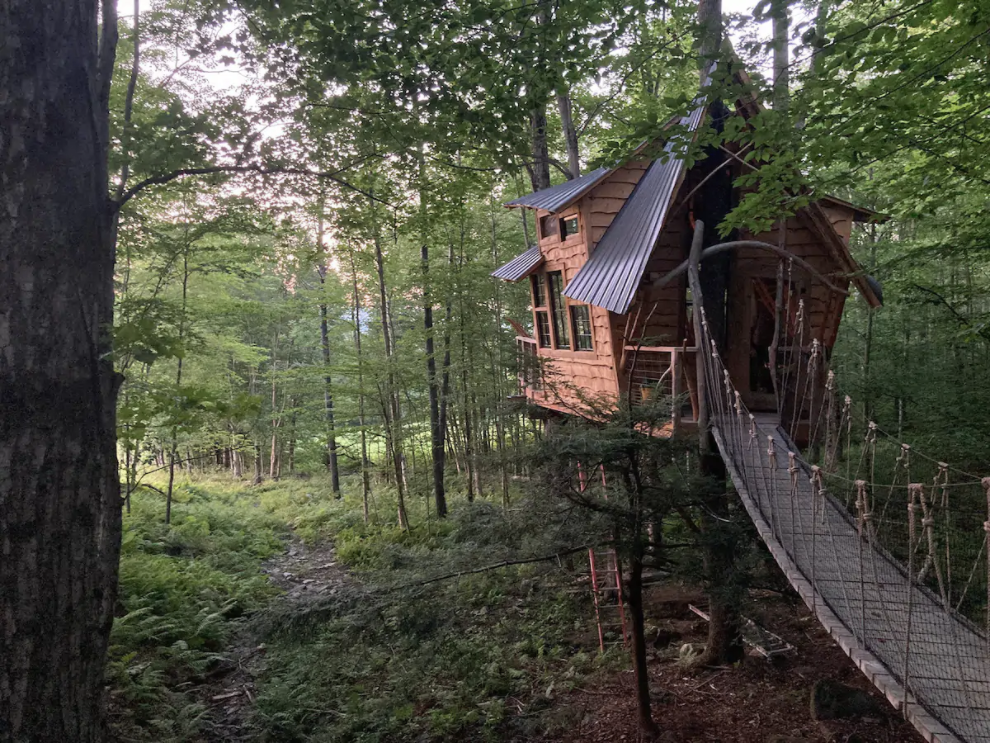 19 Tiny Houses in Vermont You Can Rent on Airbnb in 2020!