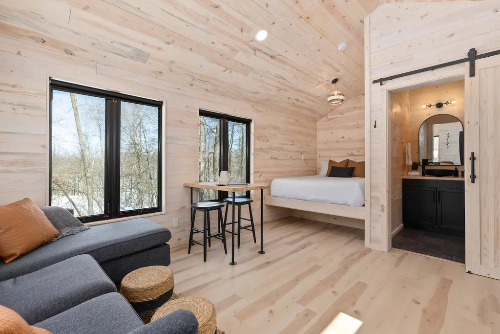 20 Tiny Houses in Minnesota For Rent on Airbnb & VRBO!