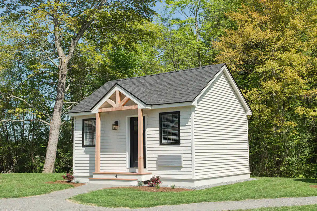 18 Tiny Houses in New Hampshire For Rent on Airbnb & VRBO!