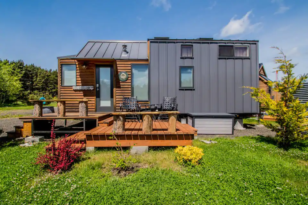 20 Tiny Houses in Oregon You Can Rent on Airbnb in 2021! - Dream Big ...