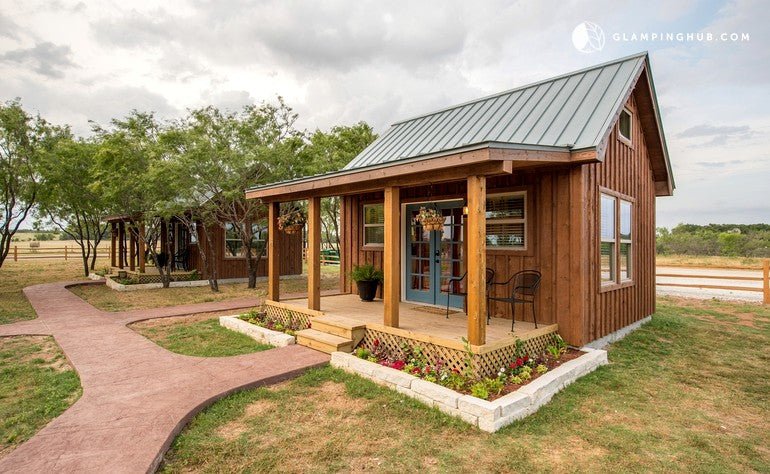 Tiny House Rental in a Peaceful Rural Setting in Waco, Texas