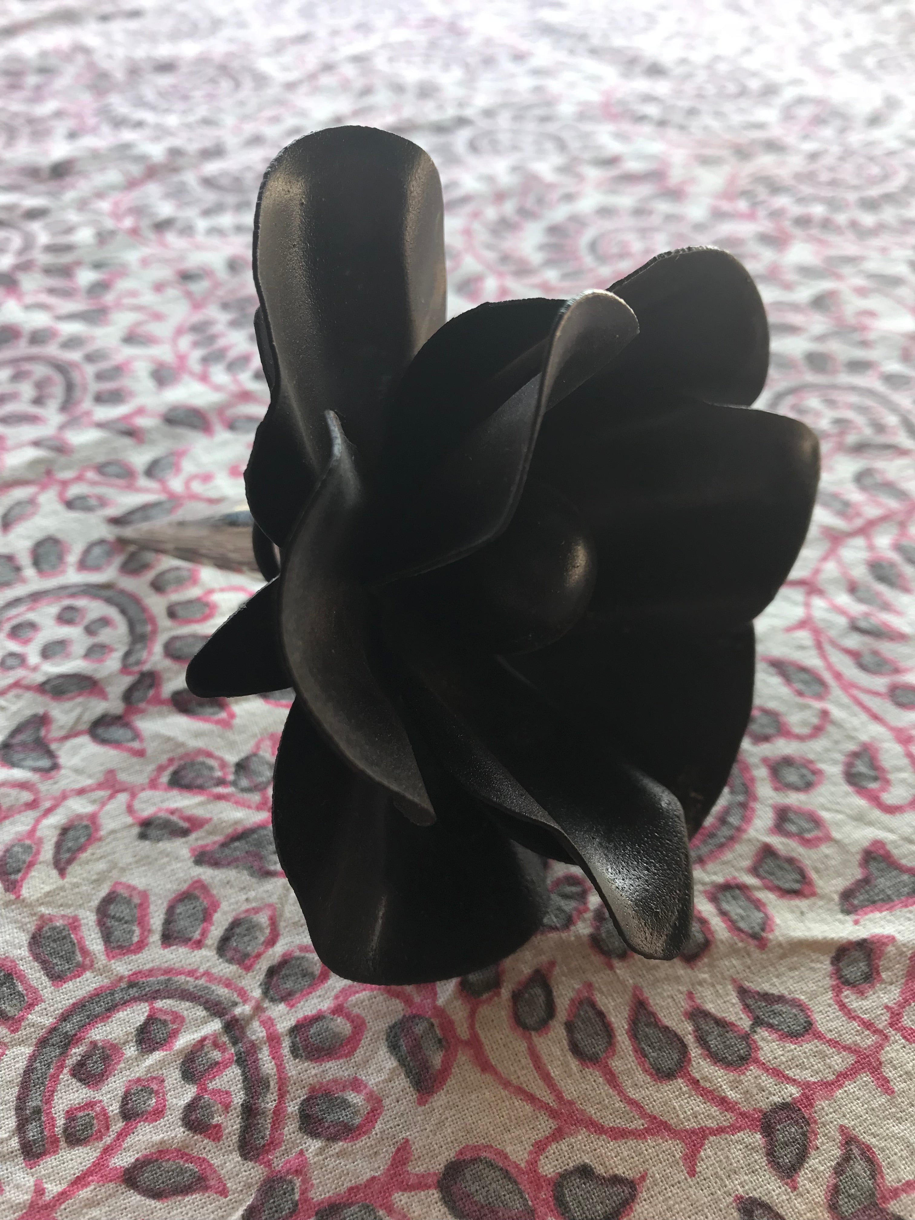 Black Flower Bottle Stopper