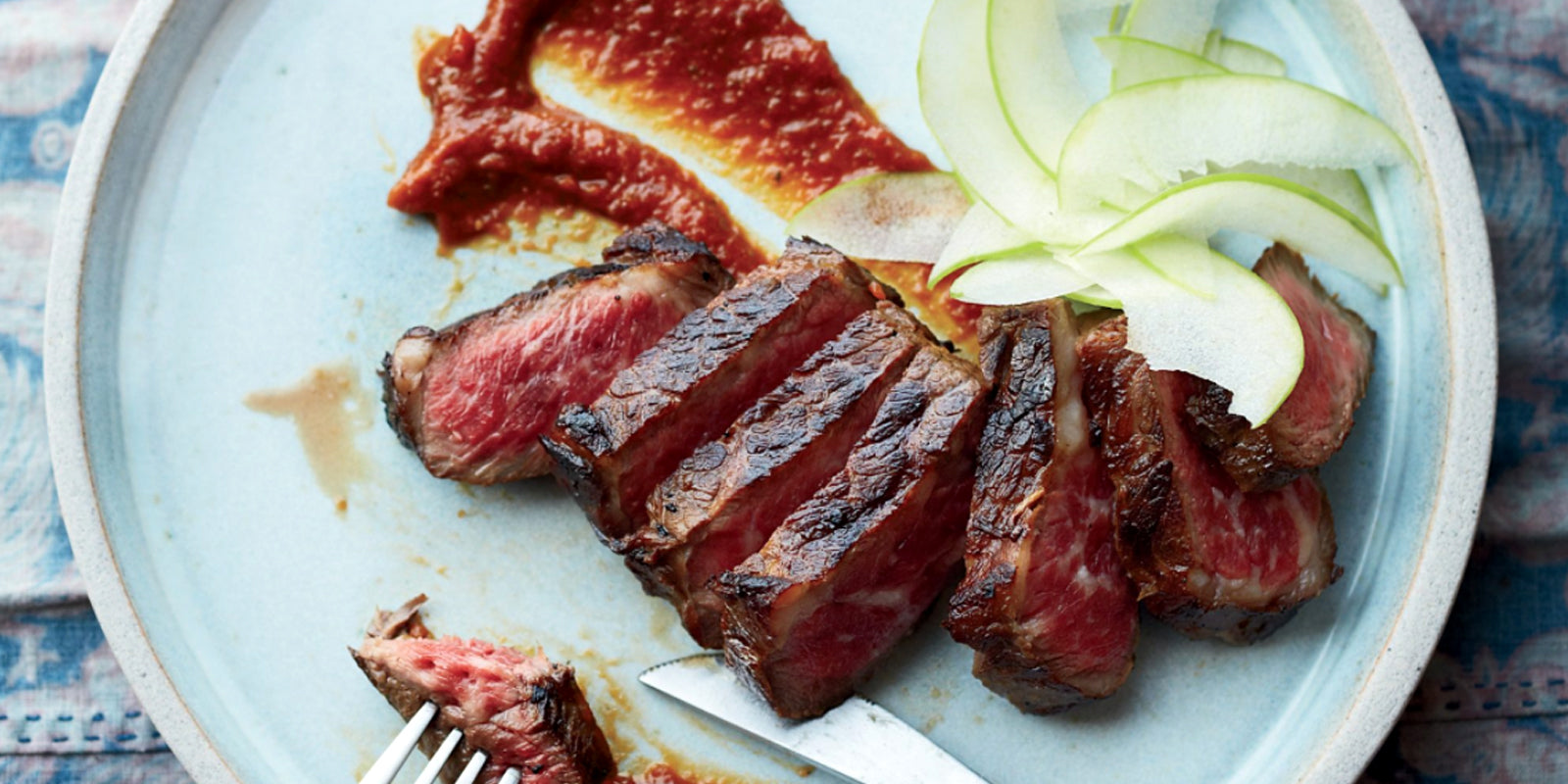 best recipes for marinating meat: grilled apple short ribs