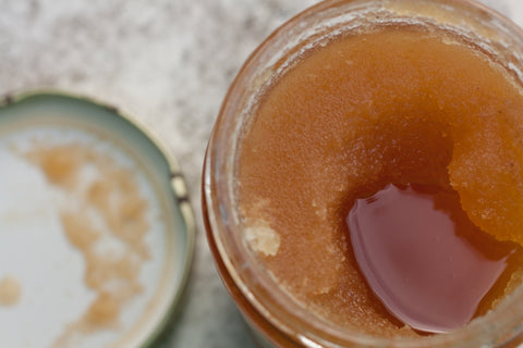 How To Lighten Hair With Honey