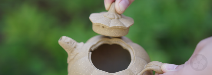 Good teapots have tightly fitted lids that don't fall off when the pot is tilted.