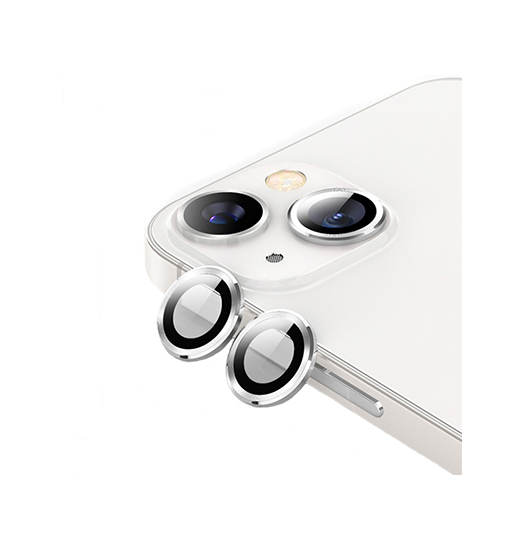 Se iPhone 14 Plus - Enkay&trade; Kameralinse Beskyttelseglas - Sølv hos DeluxeCovers