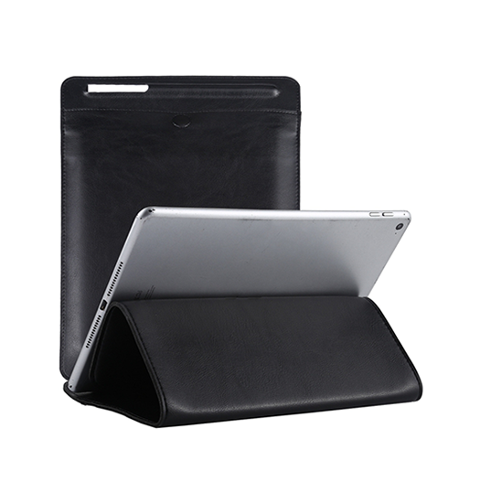 Se iPad Air 1 (9.7") 2013 - DELUXE&trade; Læder Sleeve/Taske - Sort hos DeluxeCovers