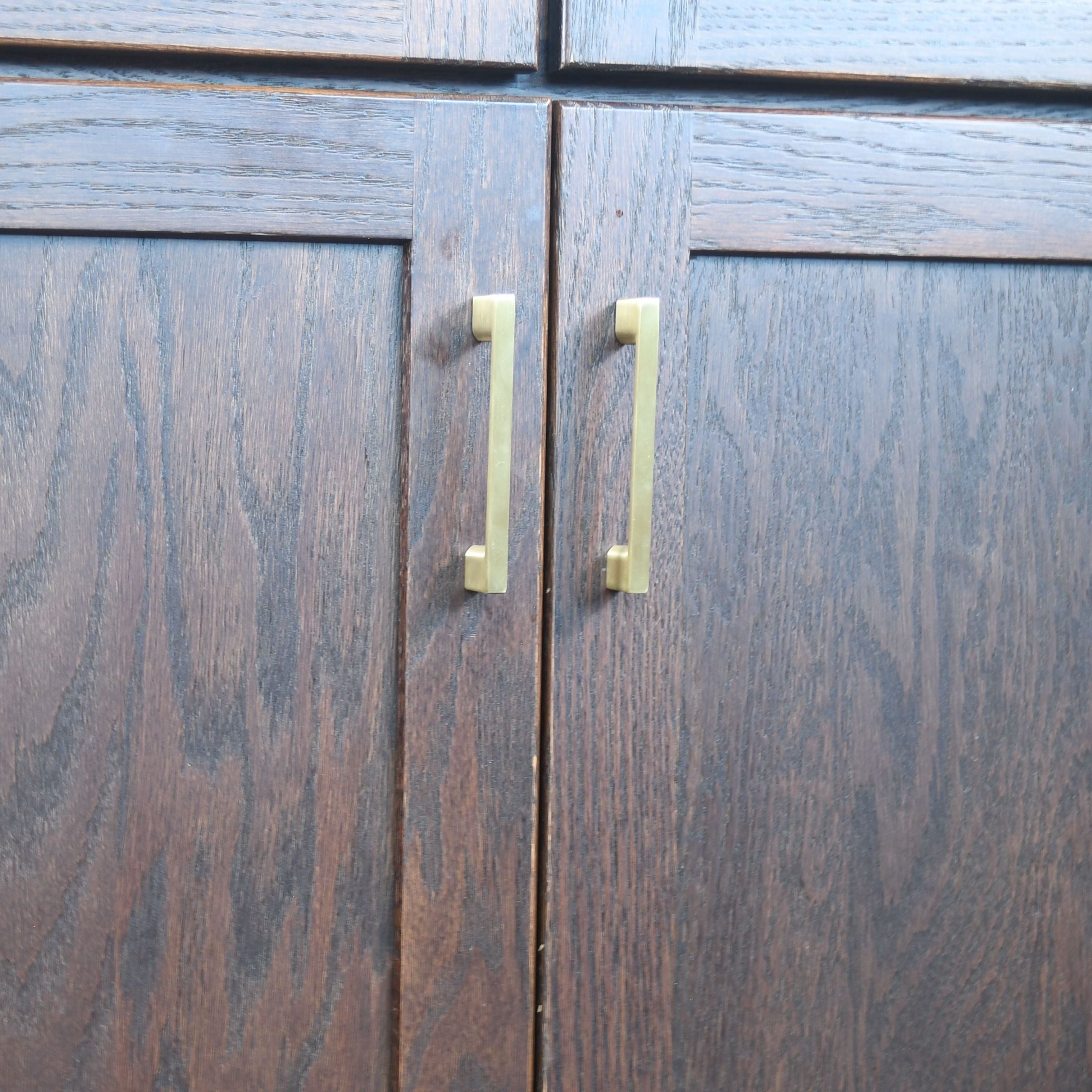 Installed Jetstream Pulls in Satin Brass