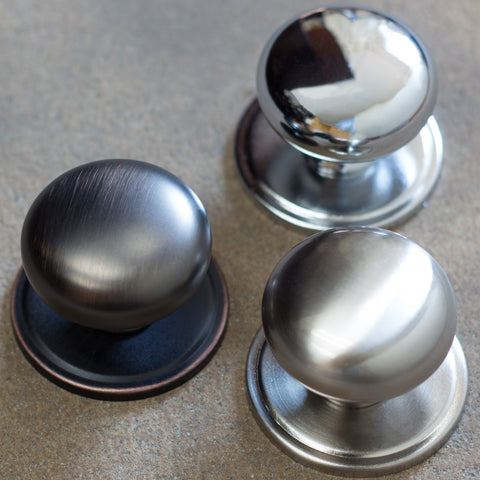 Bi-Fold Knobs with Backplates