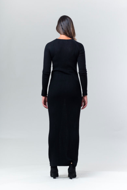 Elm Sweater Dress - Black – Reina Valentina