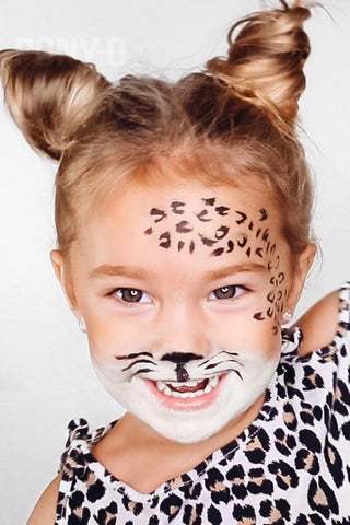 Cat-inspired space bun hairstyle for kids back to school