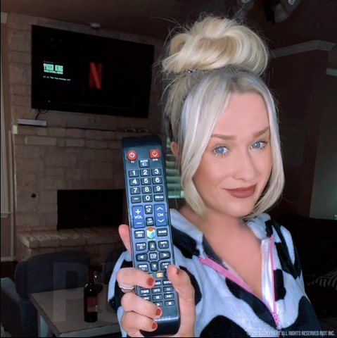 The Messy Bun by PONY-O is perfect for binge-watching Netflix