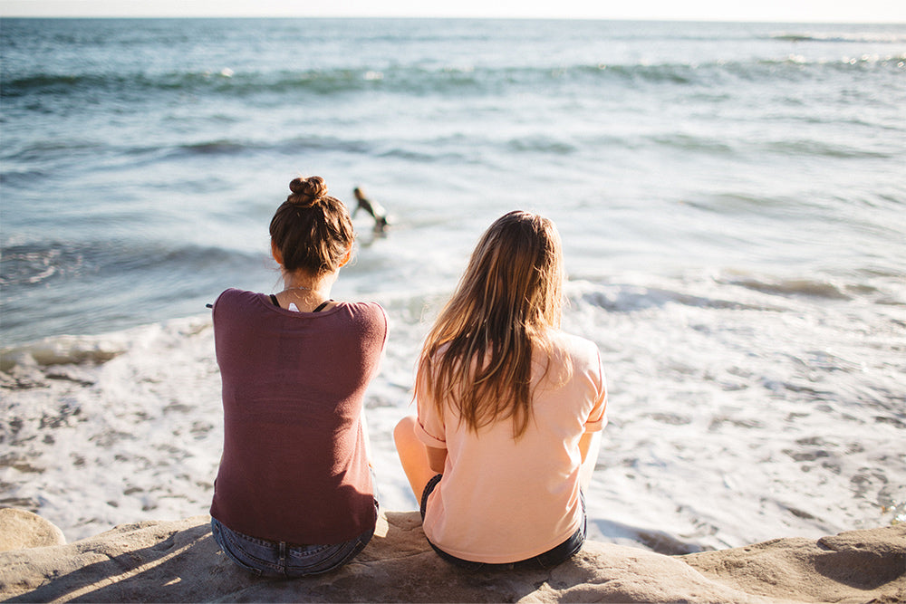 LAS CAMISETAS DE MUJER PERFECTAS PARA LA PLAYA