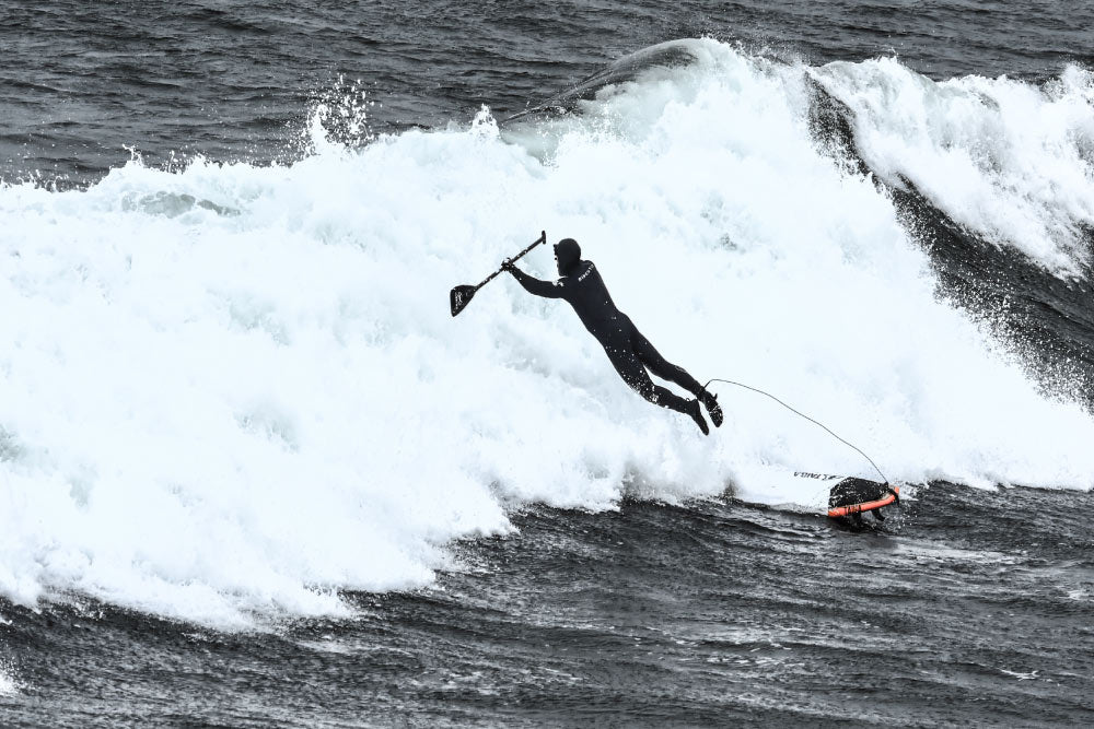 Por qué está de moda el paddle surf y cuánto puede costarme una tabla (¡y  un equipo!) para practicarlo