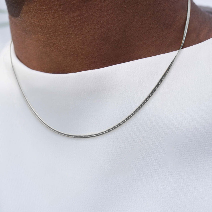 Snake chain necklace in silver